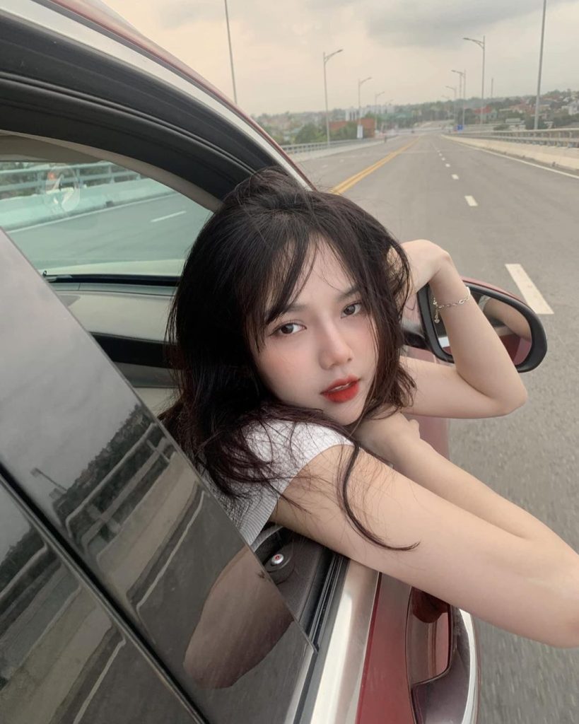 SỰ ĐÁNG YÊU VÀ HOANG DÃ CỦA BIYEU 18 1007 1 819x1024 1